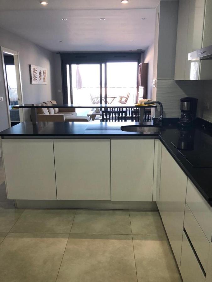 Luxury Beach Front Apartment Arenales del Sol Εξωτερικό φωτογραφία