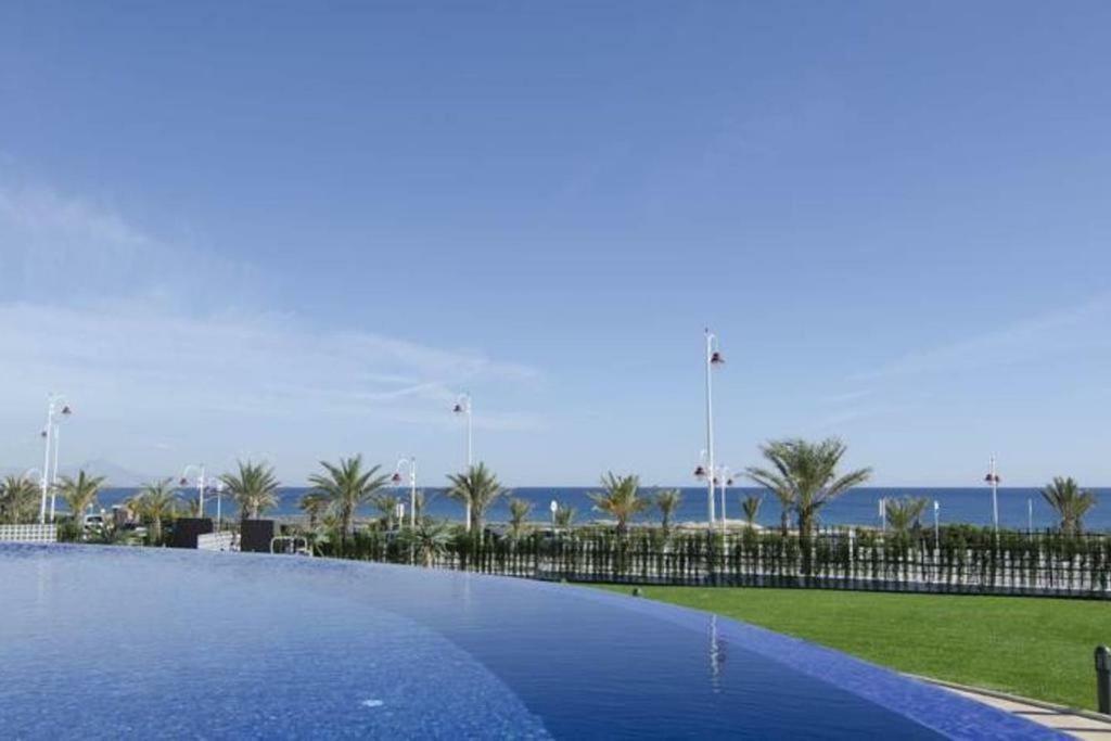 Luxury Beach Front Apartment Arenales del Sol Εξωτερικό φωτογραφία